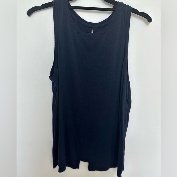 Basic navy tank - Picture 2 of 5